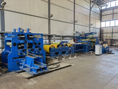 Bend straightener / 拉弯矫直机